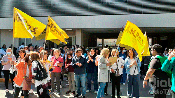 Profesionales de la salud denuncian al Gobierno por irregularidades en los sueldos