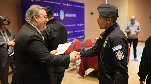 Policías sanrafaelinos fueron distinguidos por actos heroicos