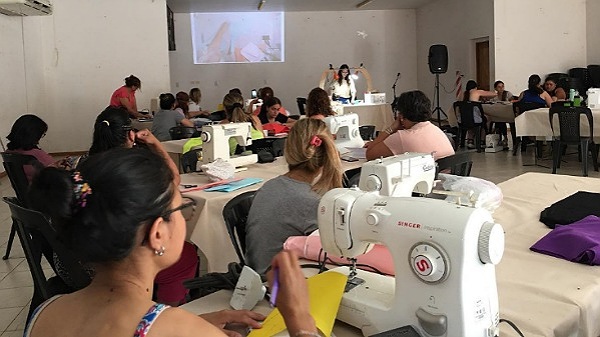 El Polo Textil de San Rafael ofrece tejido al crochet y lencería