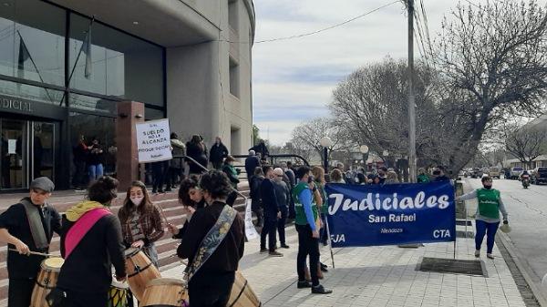 Cuarto intermedio para la paritaria entre judiciales y el gobierno