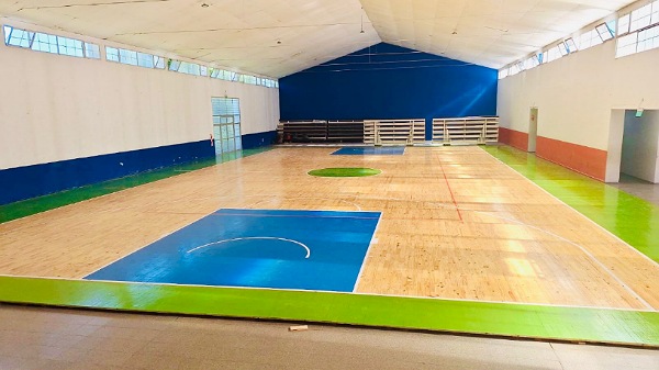 Superficie profesional de parquet para el poli de Goudge