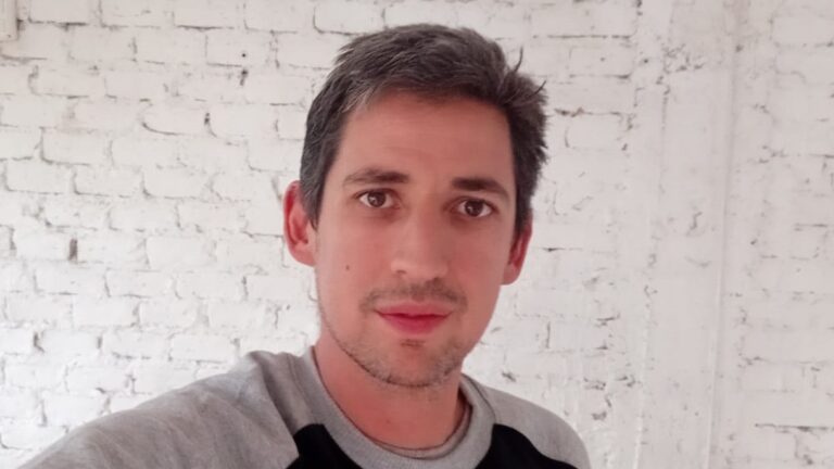 Juan Martín Herrero, integrante de la organización del campeonato Sureño de karting en Tierra de Villa Atuel