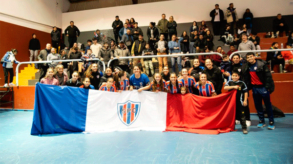 Pedal campeón del Torneo Apertura de Futsal