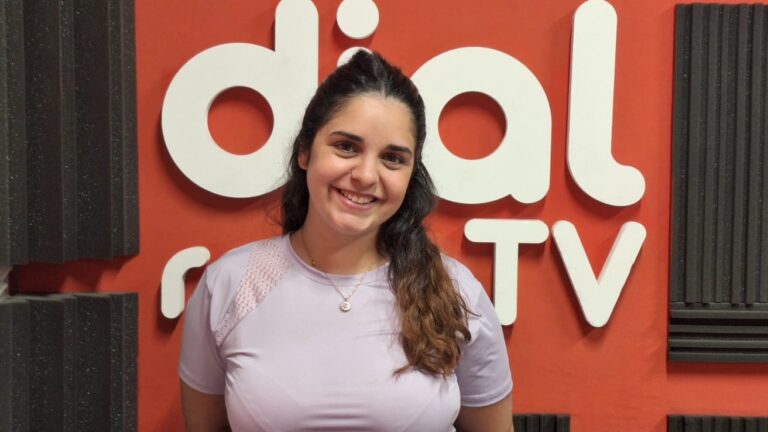 Bárbara Giménez, alumna del Instituto Isabel La Católica, invitó a la Campaña «Libros para Crecer»