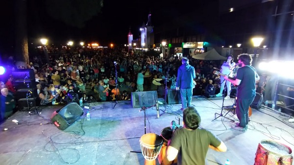 Importante festejo en plaza Francia por el Día de la Tradición