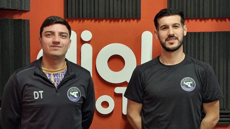 Gonzalo Barros – Mauricio Torres, integrantes de S.R. Club Vóley