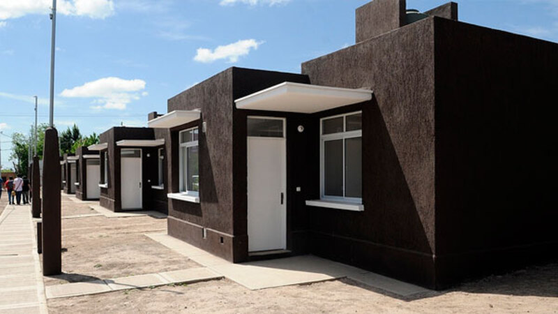 Denuncian que funcionarios provinciales acceden a casas del IPV