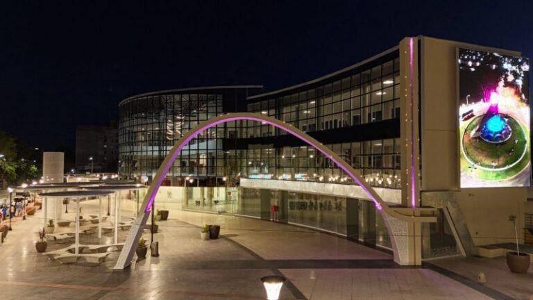 Comienzan a instalarse los primeros locales en el predio de la ex terminal