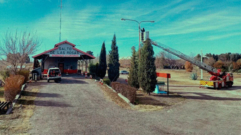 Por falta de apoyo, los Bomberos Voluntarios de Salto de las Rosas están fuera de servicio