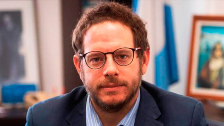 Piden explicaciones por la presunta entrega de alimentos en mal estado a estudiantes alvearenses