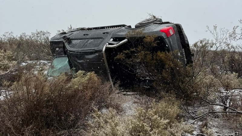 Una camioneta volcó en Ruta Nacional 144