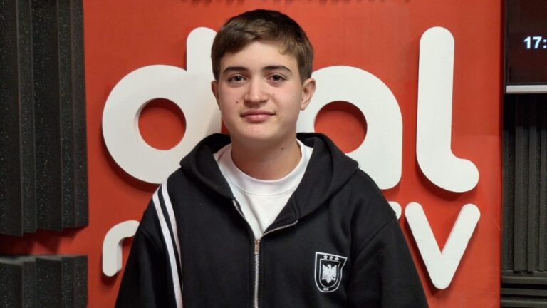 #FueraDePista nos visitó el joven piloto Lautario Sabio