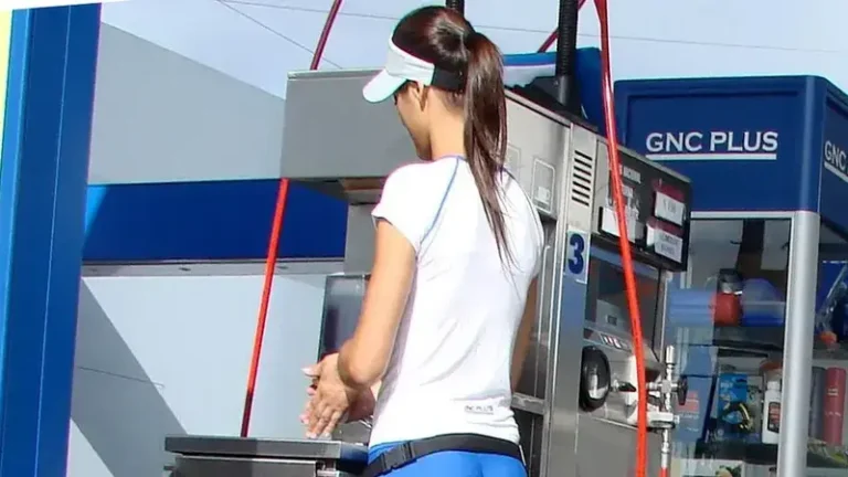 Cuánto cobra por hora un playero de estación de servicio