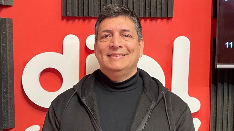 David Dosam, artista – Fueron reconocidos junto a Marilú, por su aporte a la educación, cultura y el arte por legislatura Mendoza