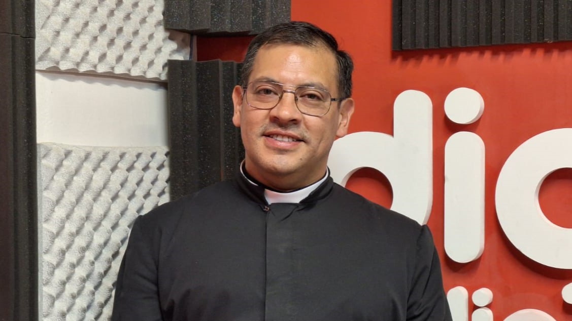 #OtraMirada Sacerdote Gastón Funes de la Diócesis San Rafael Parroquia Luján y la expectativa por la llegada del papa