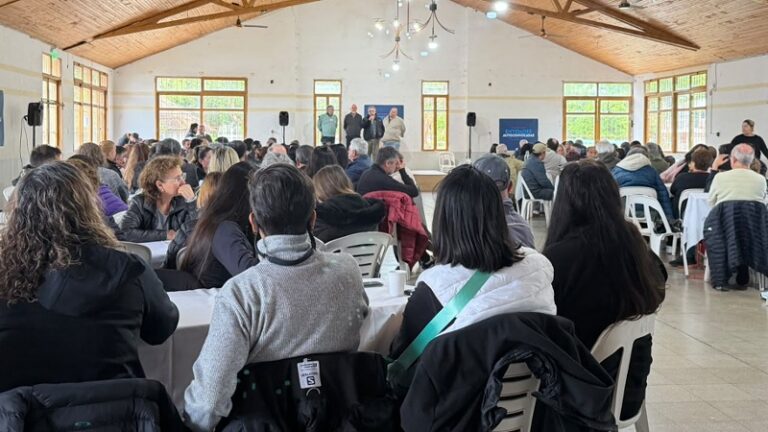 Referentes locales constituyen una Mesa de Diálogo Social