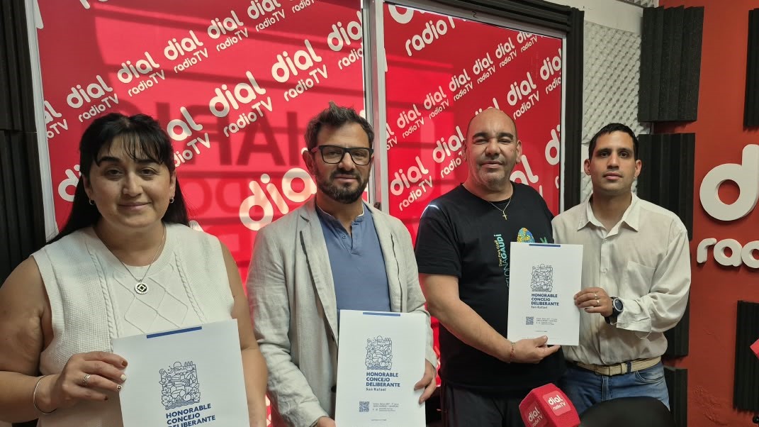 Jorge Martínez – Presidente de la Asociación Civil Comunicadores del Sur Mendocino y la entrega de distintiones del HCD a programas #OtraMirada y #FueraDePista