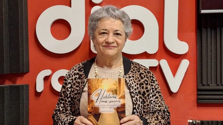 #KilómetroCero Fanny Luz Baca – Escritora, presentó «Habitarás mis sueños» su primer libro